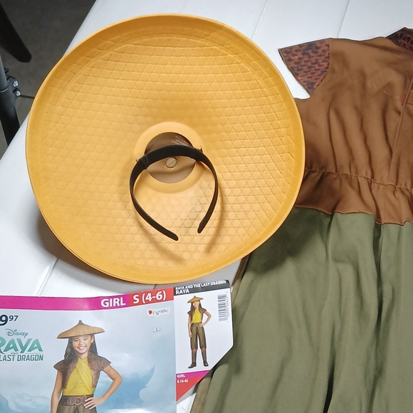 Small 4-6 Disney Store Deluxe Kids Raya and the Last Dragon Costume Halloween - Picture 6 of 9